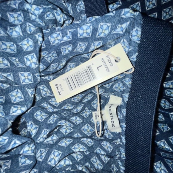 Max Studio Pleated navy blue print skirt - Picture 2 of 3